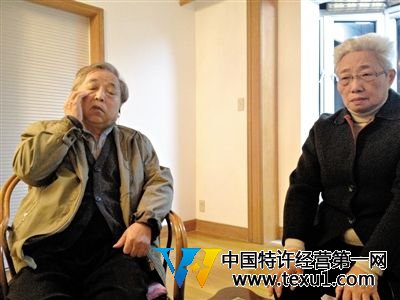 前晚，年過七旬的劉光嘉及妻子向記者講述強拆經過。