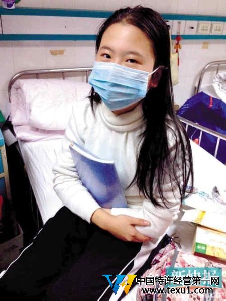 接到出院通知后至今近500天，小敏還住在醫(yī)院。