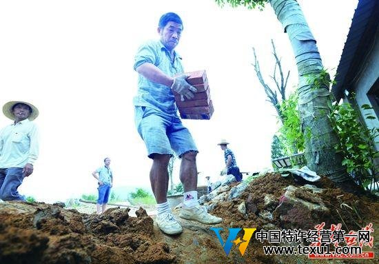 長沙一29歲男子啃老被趕出家門 狀告父母不養