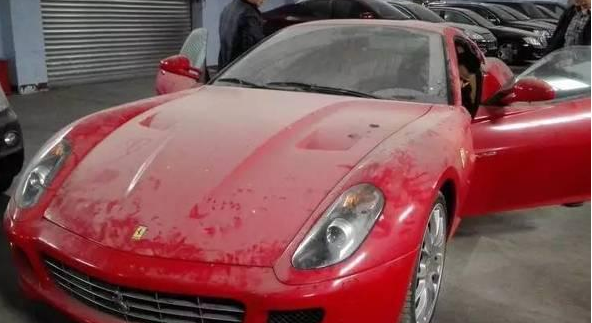 黑老大豪車